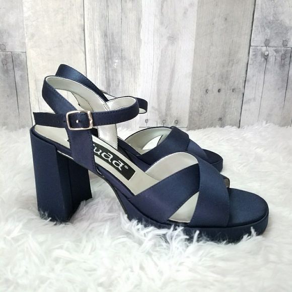 navy blue chunky heel shoes